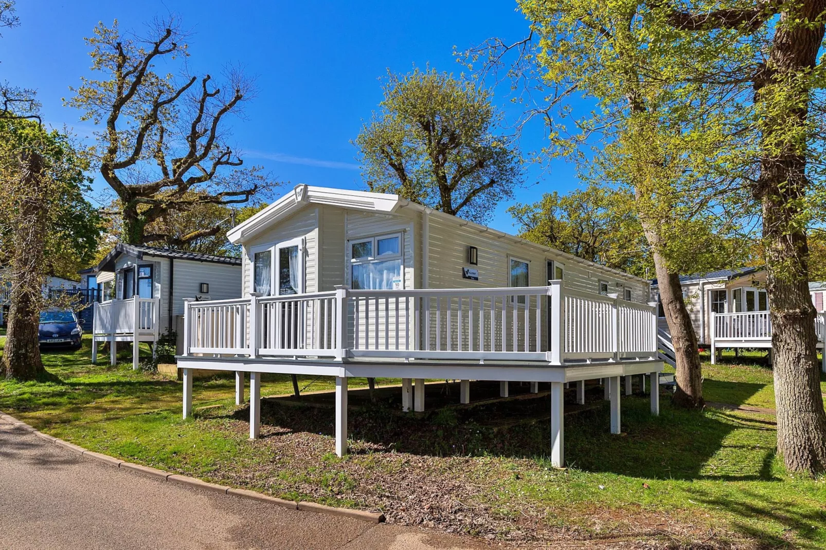 Beachlands-Outdoor