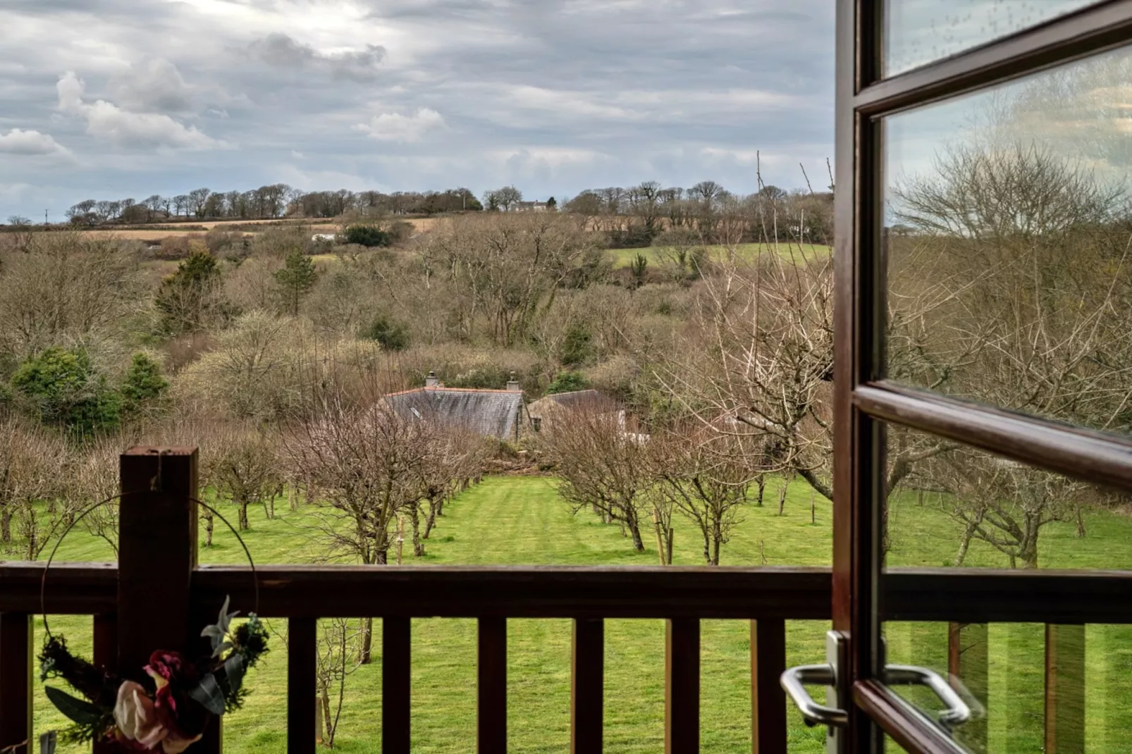 Orchard View-Terrassenbalkon