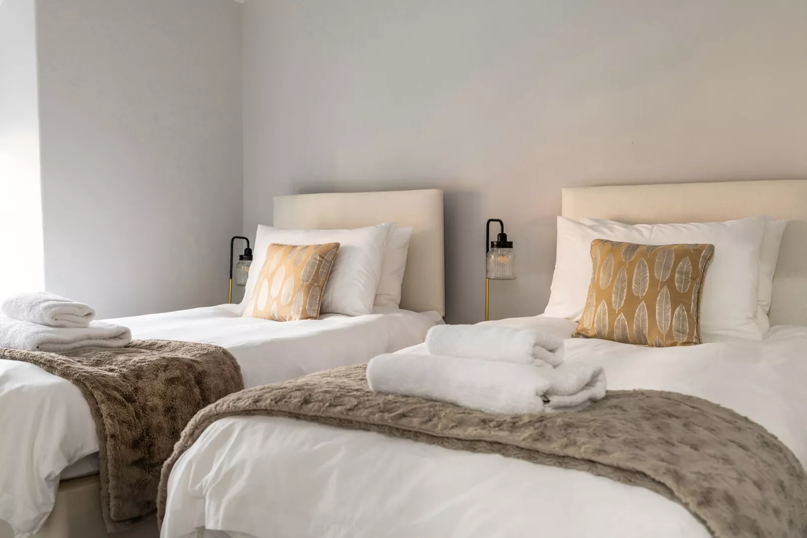 Esmor Cottage-Bedroom