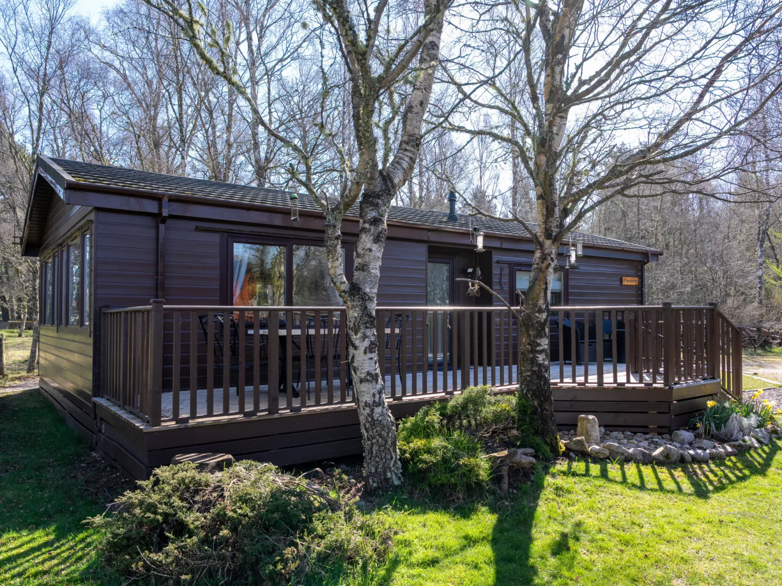 Woodpecker Lodge-Outside