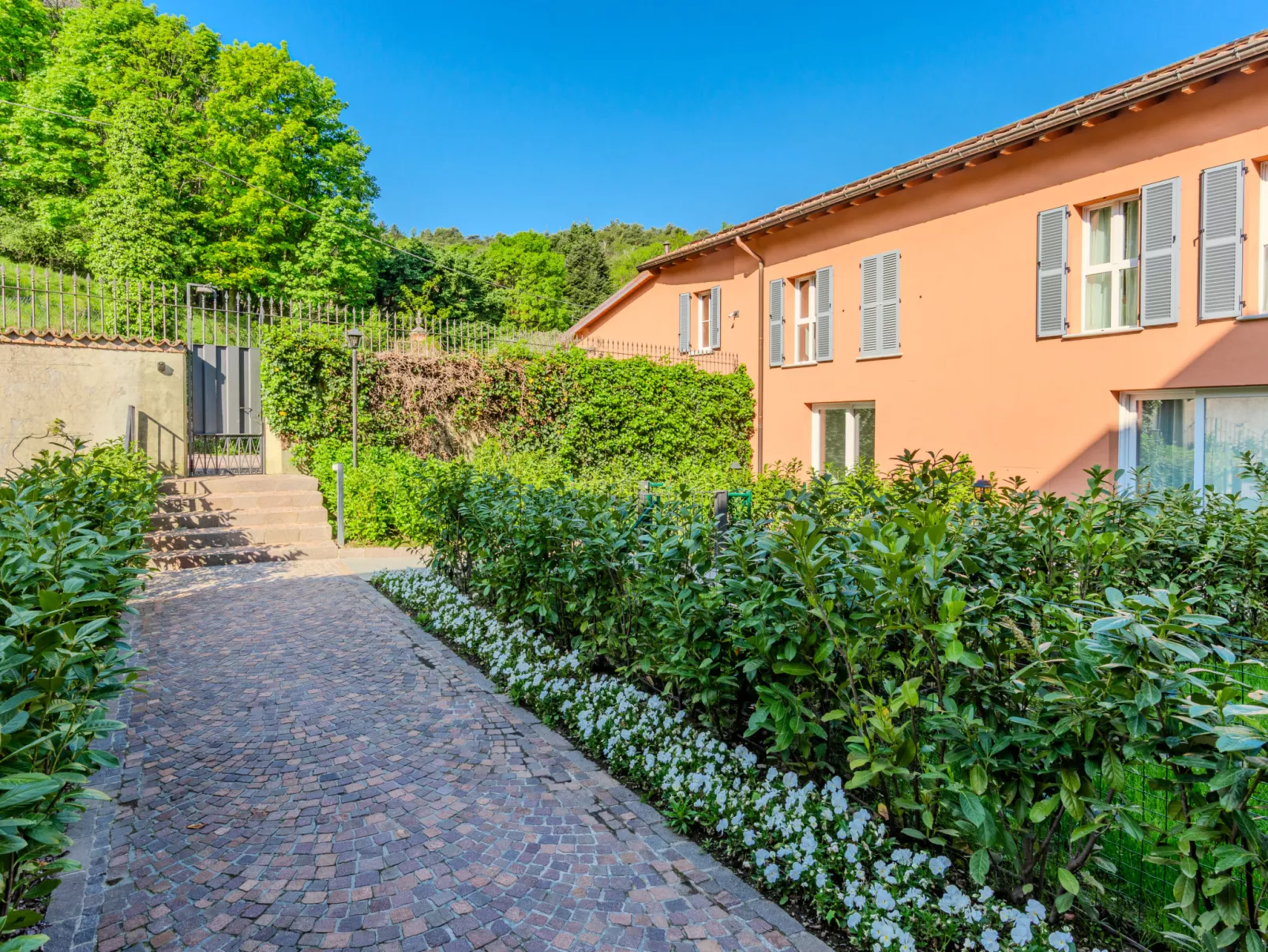 Villa Maderni-Dehors