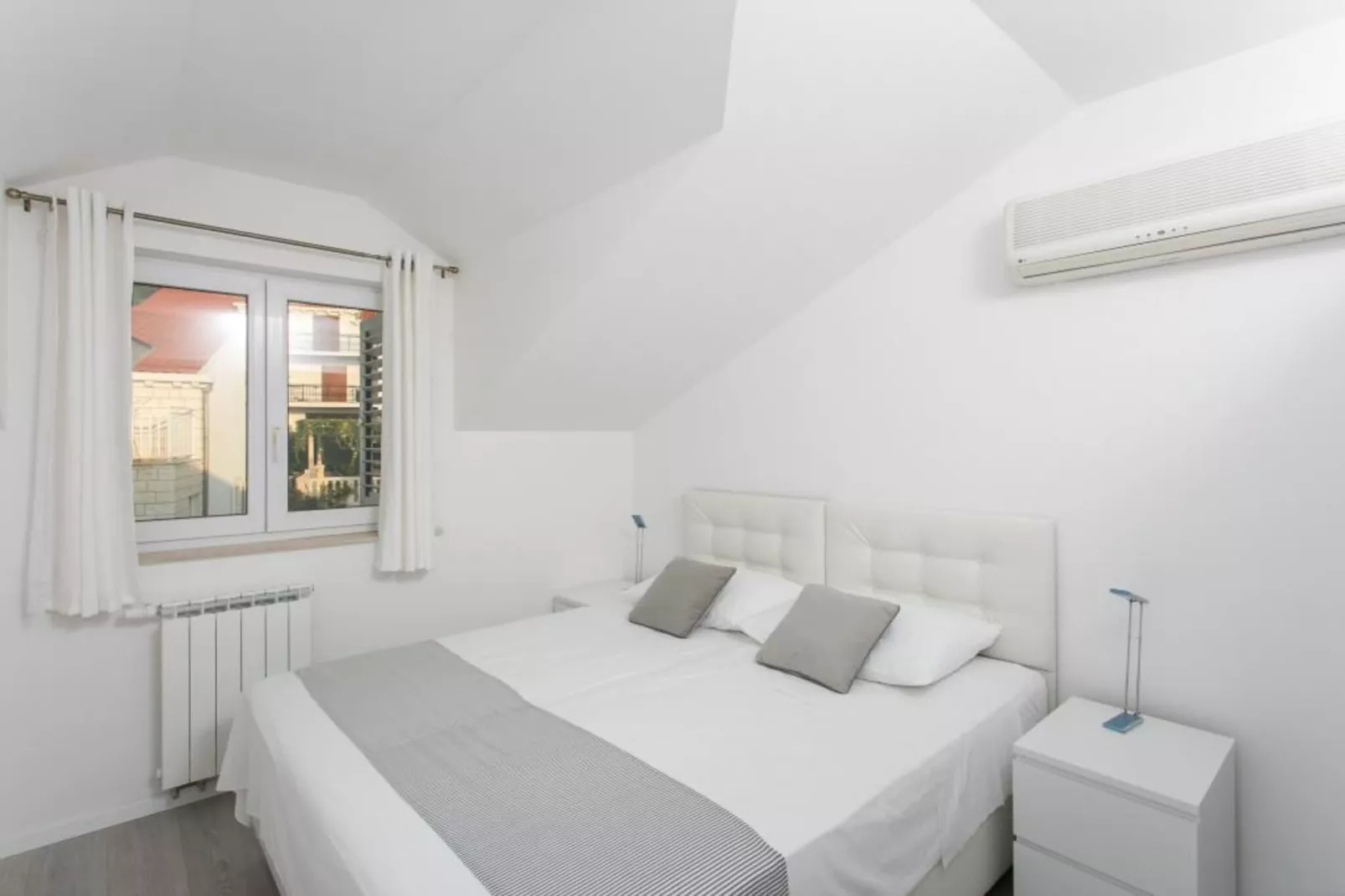 Apartments Villa Dubrovnik - Three Bedroom Apartment - Penthouse with Hot Tub-Bedroom
