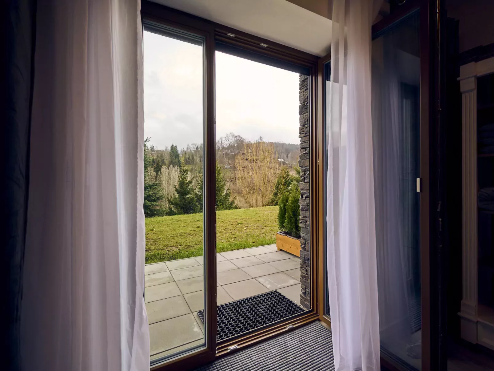 Vista 1-Inside