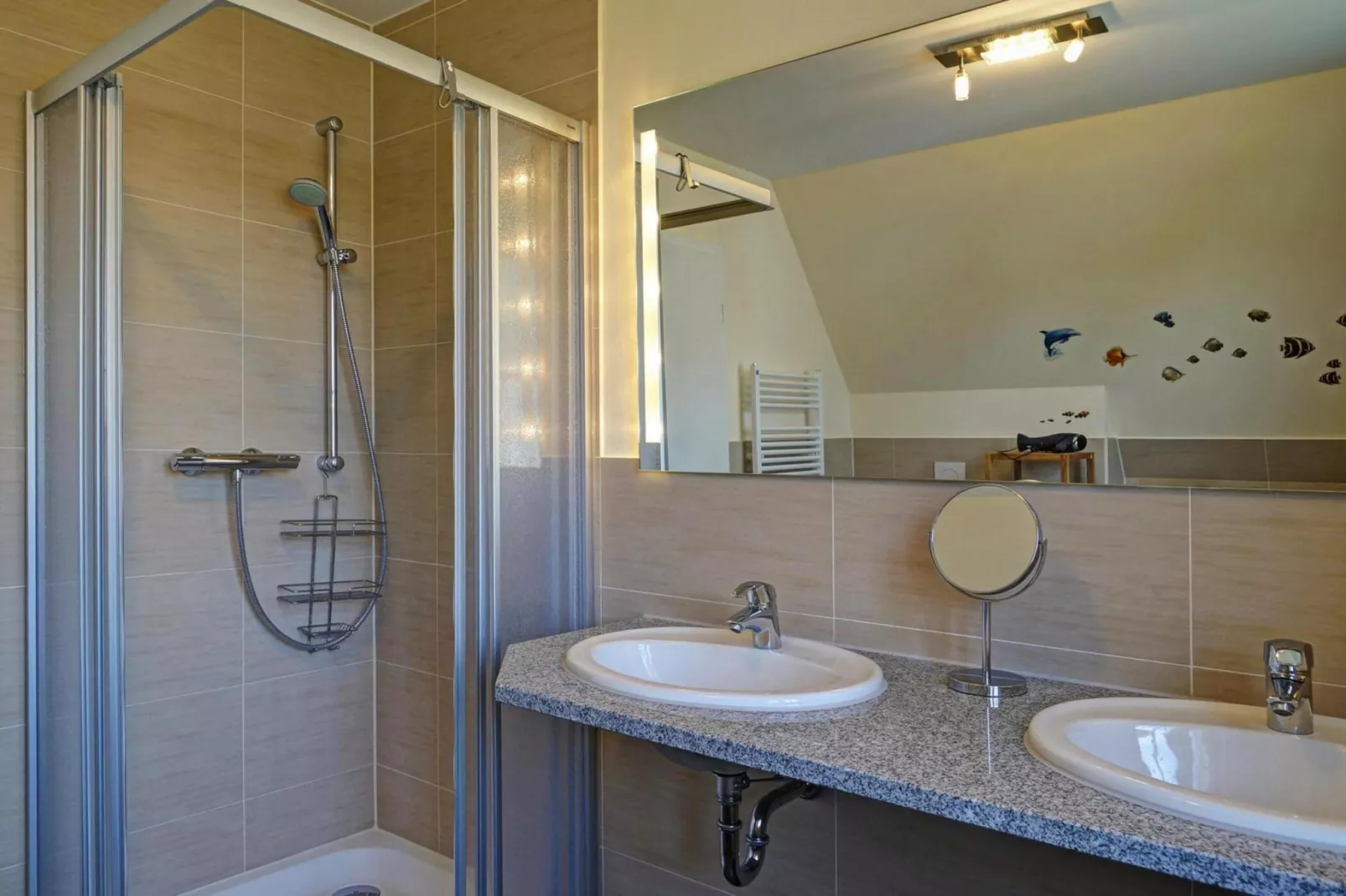 Ferienhaus Nachtigall in Glowe-bis zu 6 Pers-Badezimmer