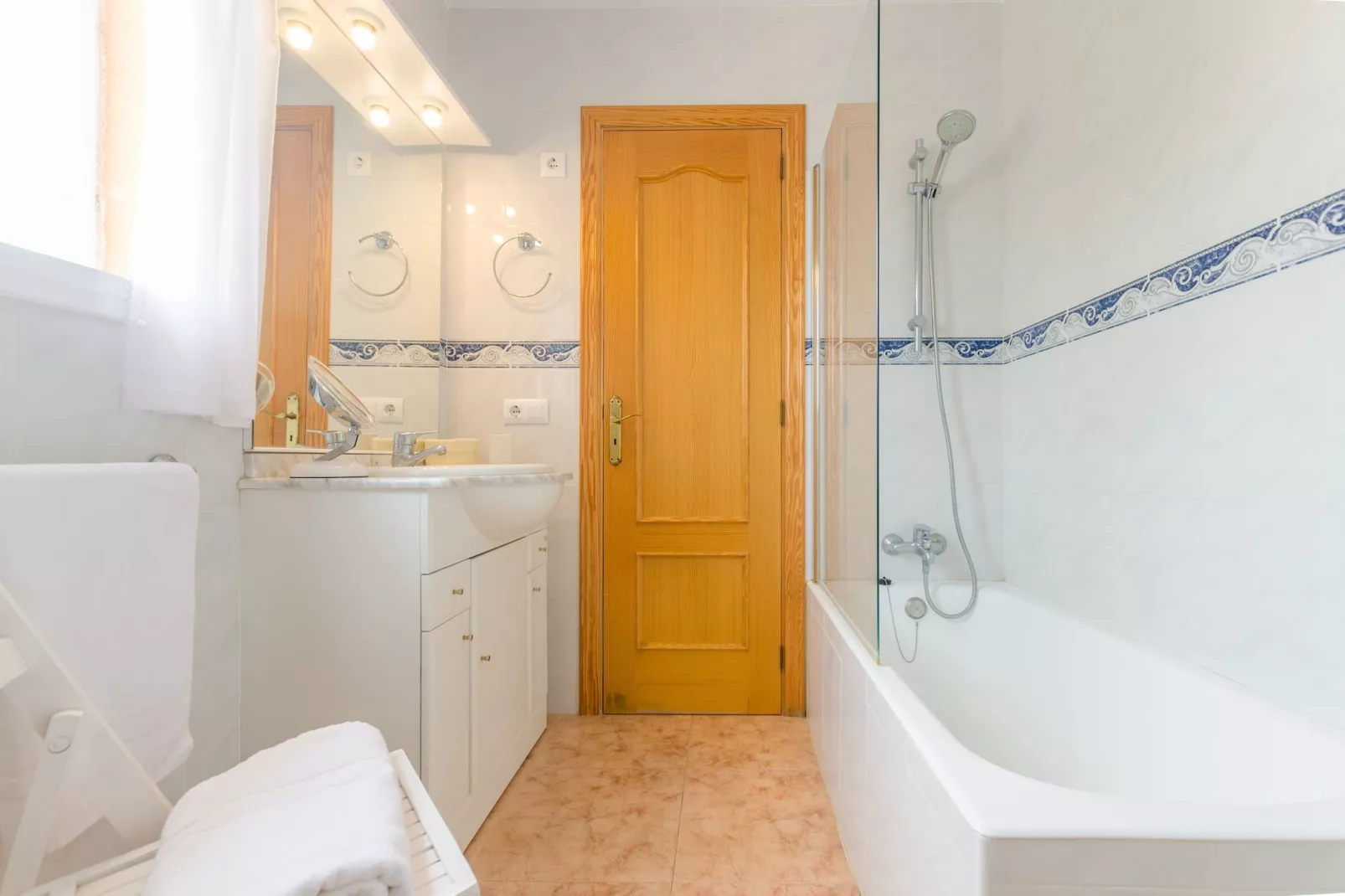 Aritja, 5-Bathroom