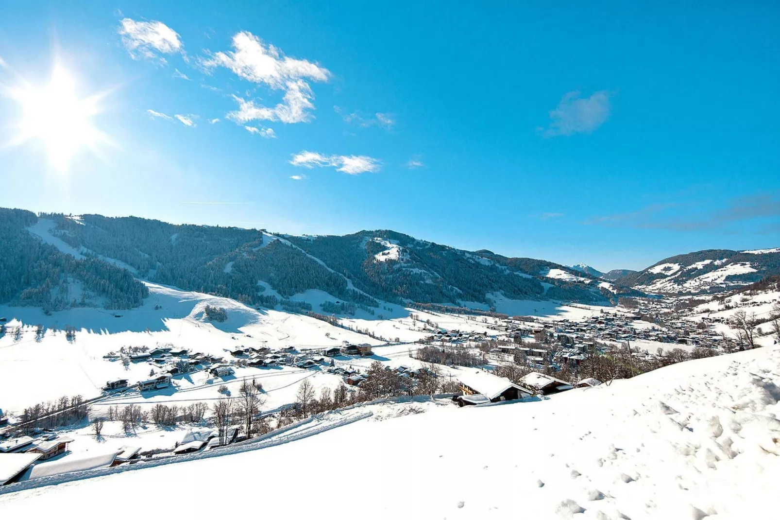 Brunner Apartments-Areas summer 5km