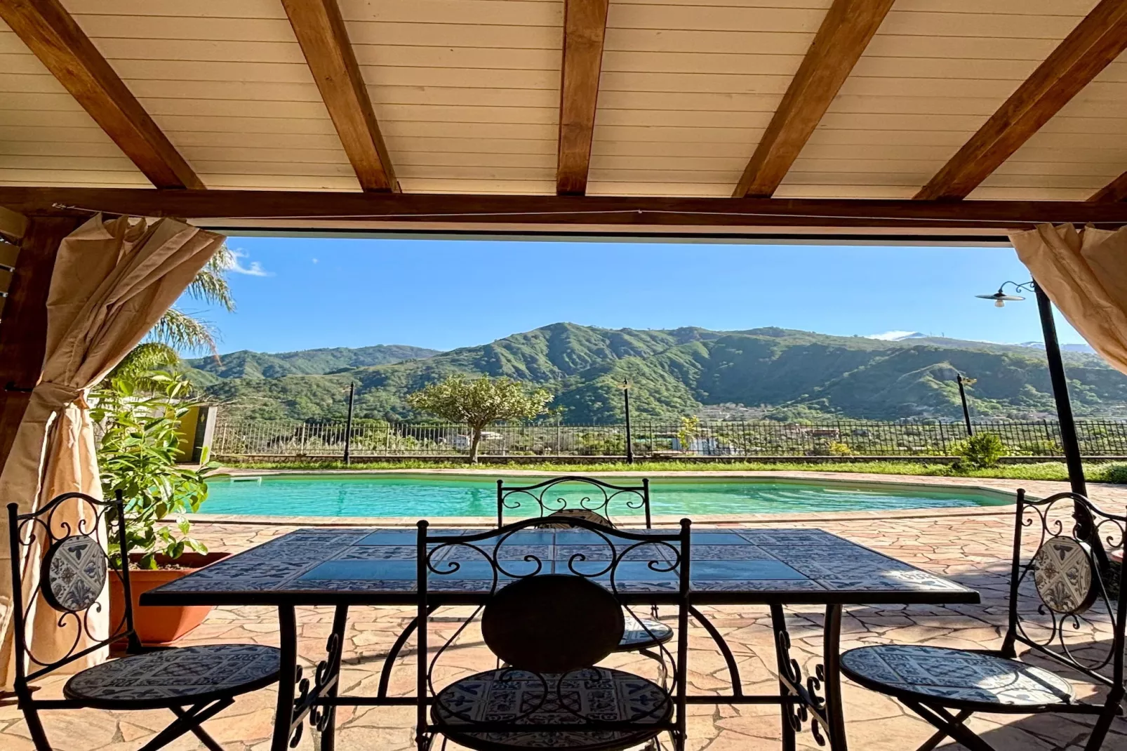 Ferienhaus Francavilla di Sicilia  Villa Uliveto-Terrassenbalkon