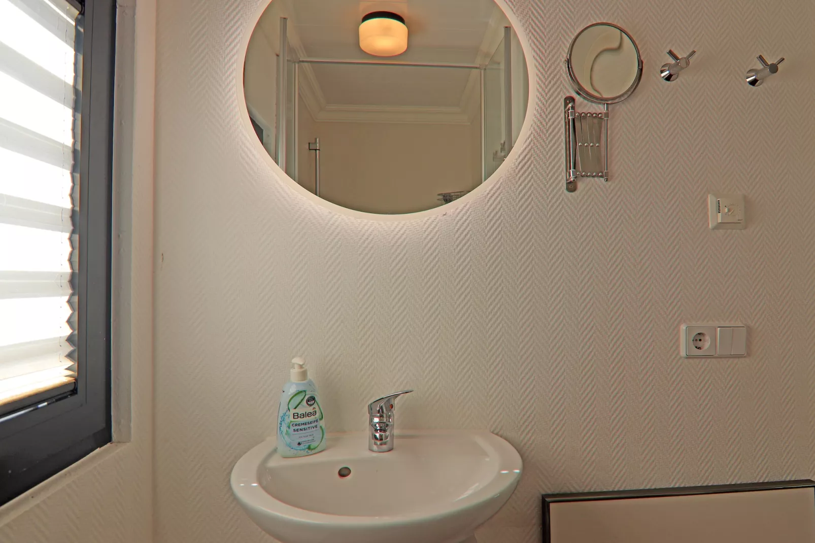 Hausboot Familiy & Friends LP 1 / 3 Personen-Bathroom