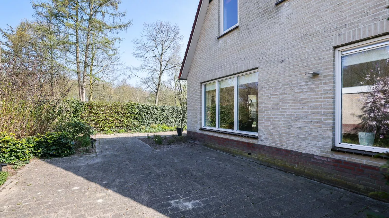 Landhuis 42-Gardens summer