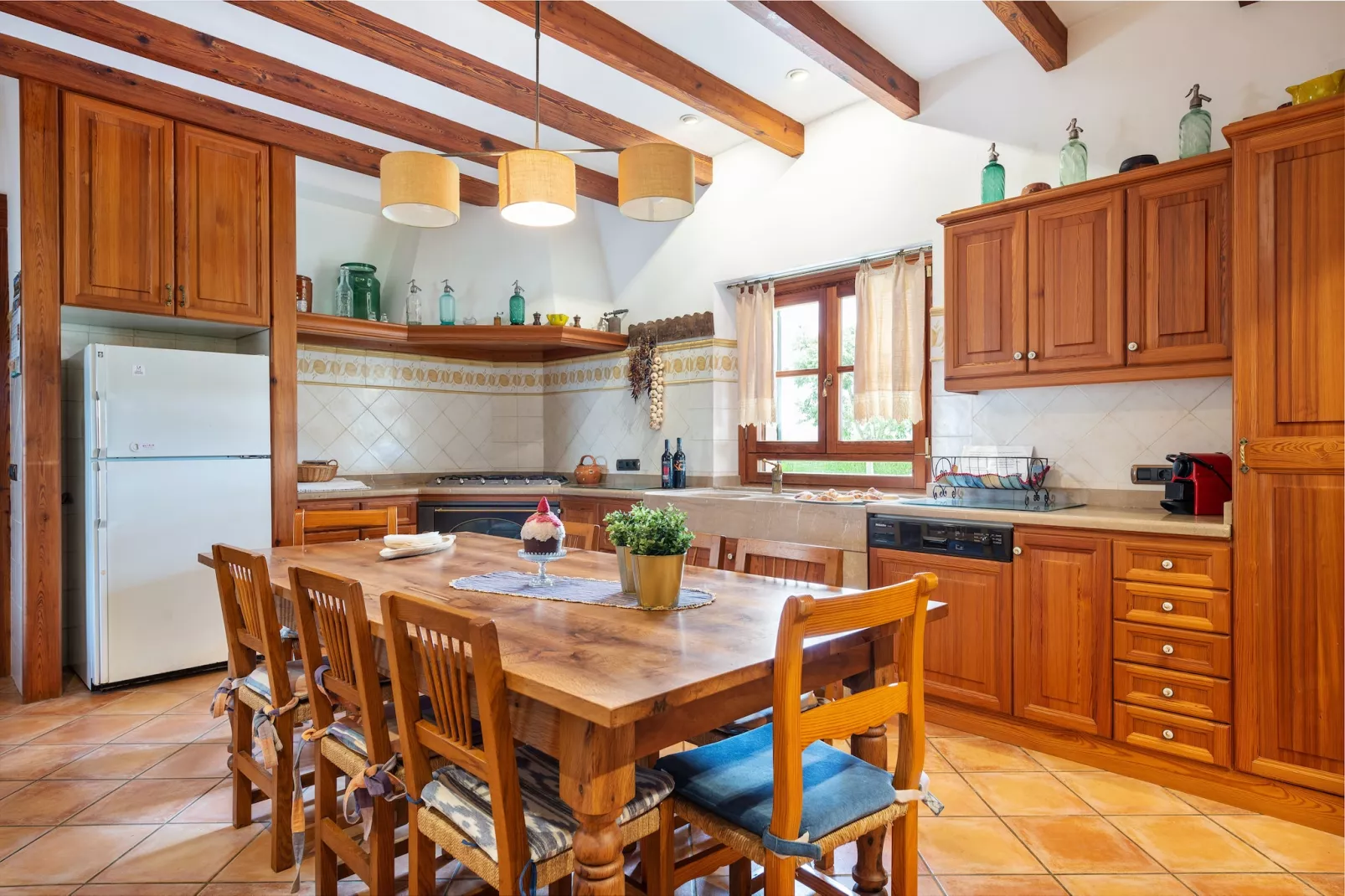 Can Colis-Kitchen