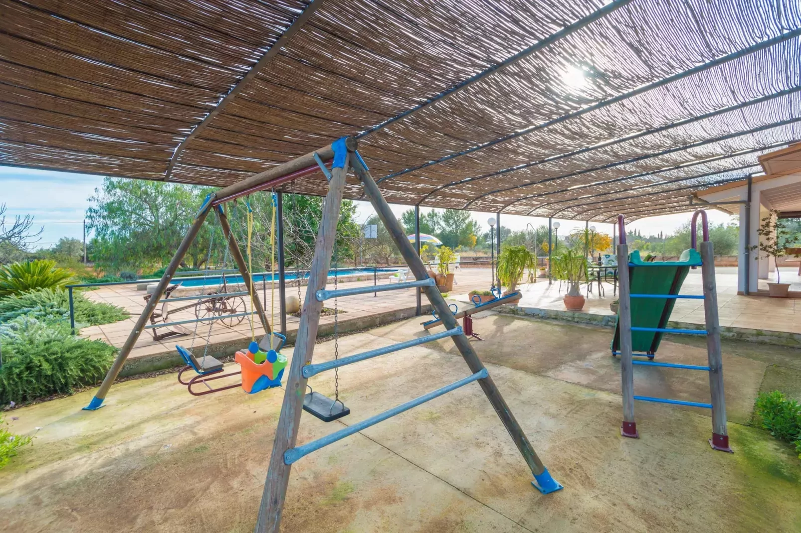Ca'n Canastro-Park facilities