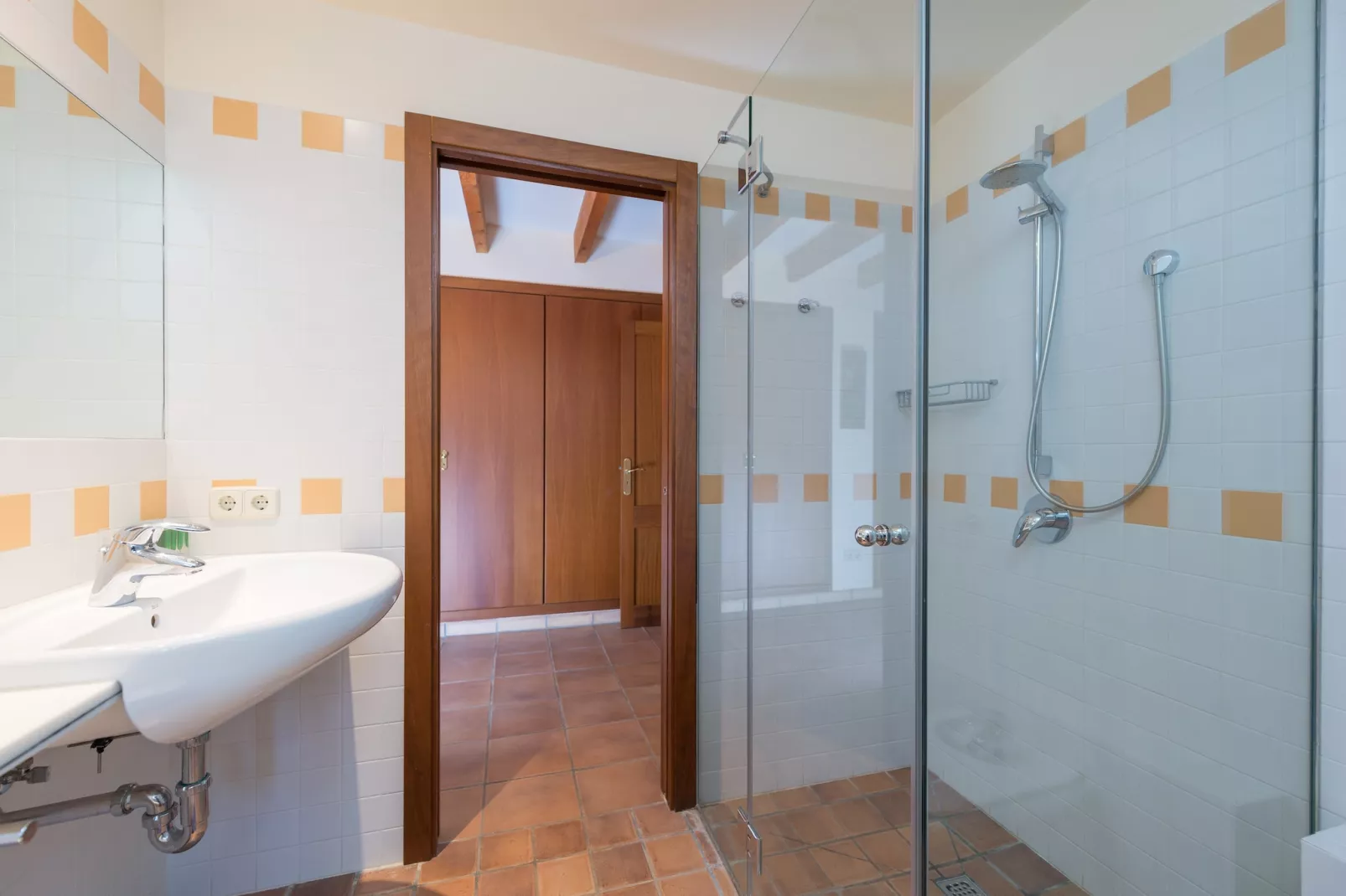 Rafal Pai-Bathroom