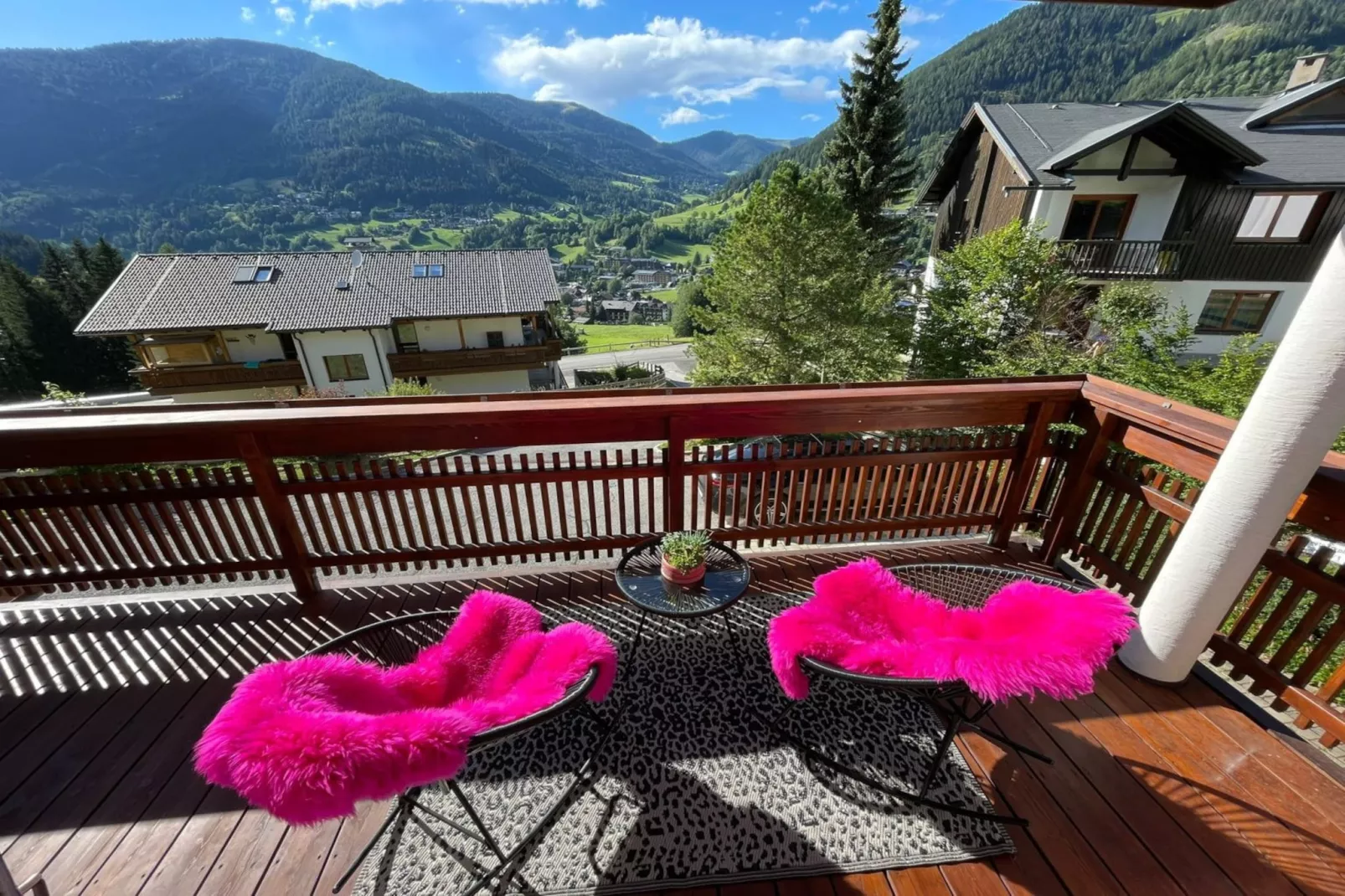 AlpenSafari Design-Terrassenbalkon