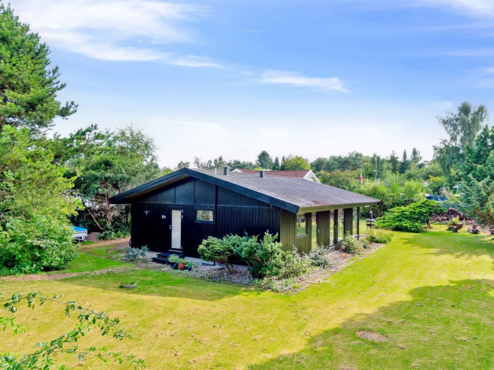 "Iolani" - 1.3km from the sea-Outside
