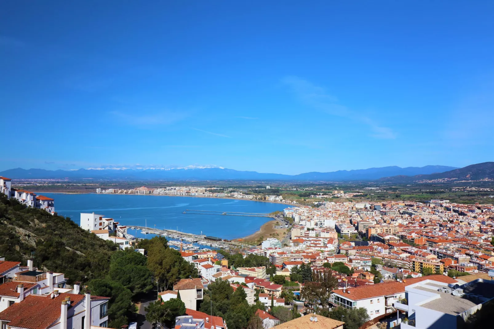 LES TEULES 3B Roses-Areas summer 5km