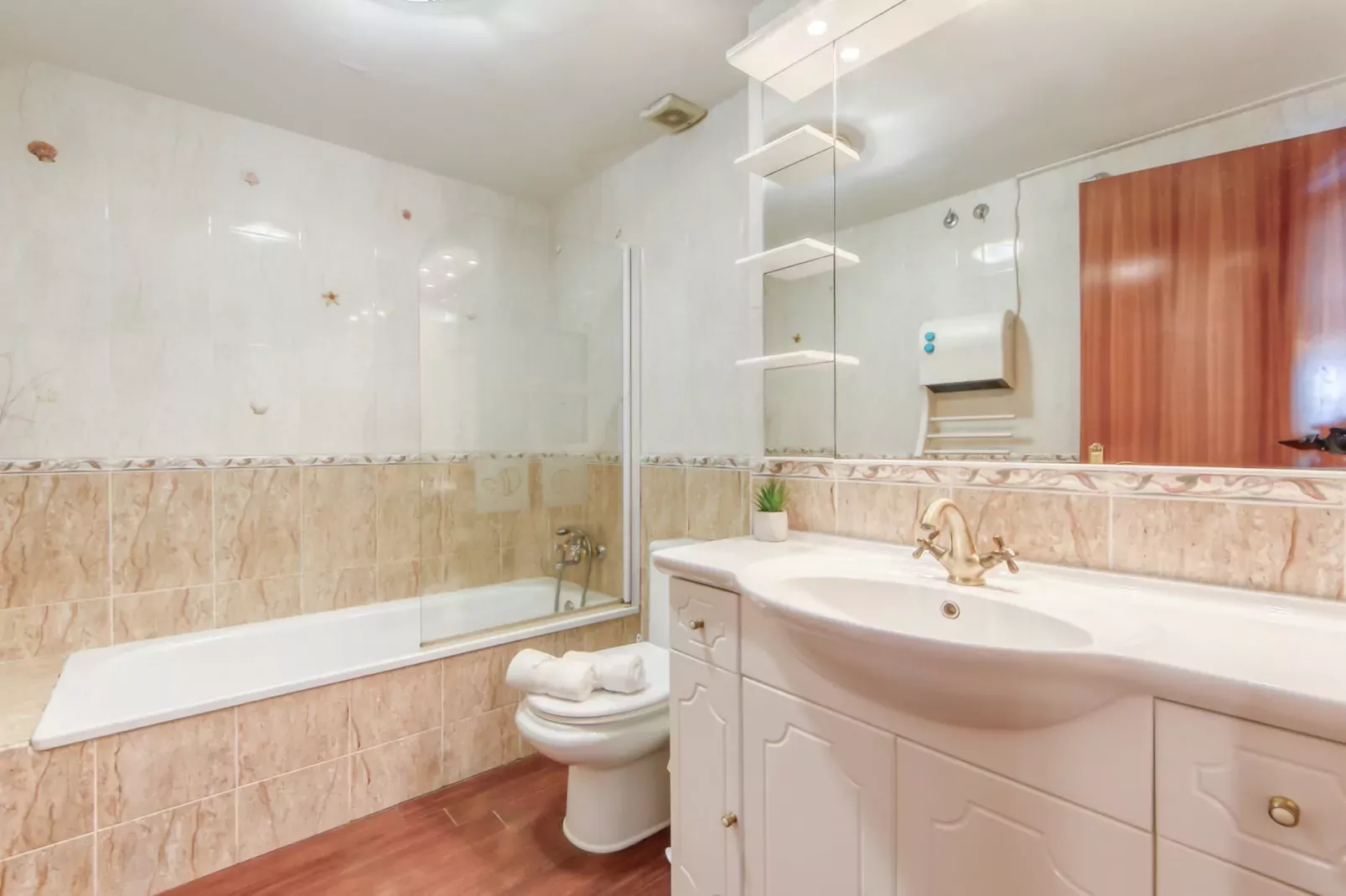 MIRABLAU F 11 Empuriabrava-Bathroom