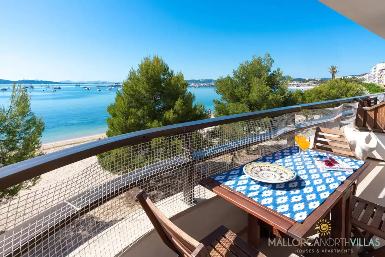 Apartamento Voramar II: Primera Línea en Pine Walk-Terrassenbalkon