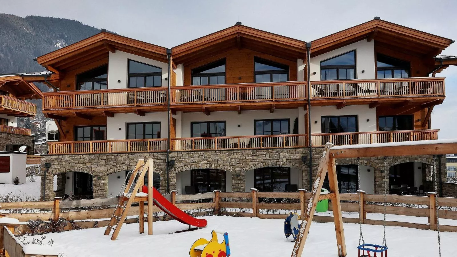 Tauern Suites Mitterwirt TOP 315-Exterior winter