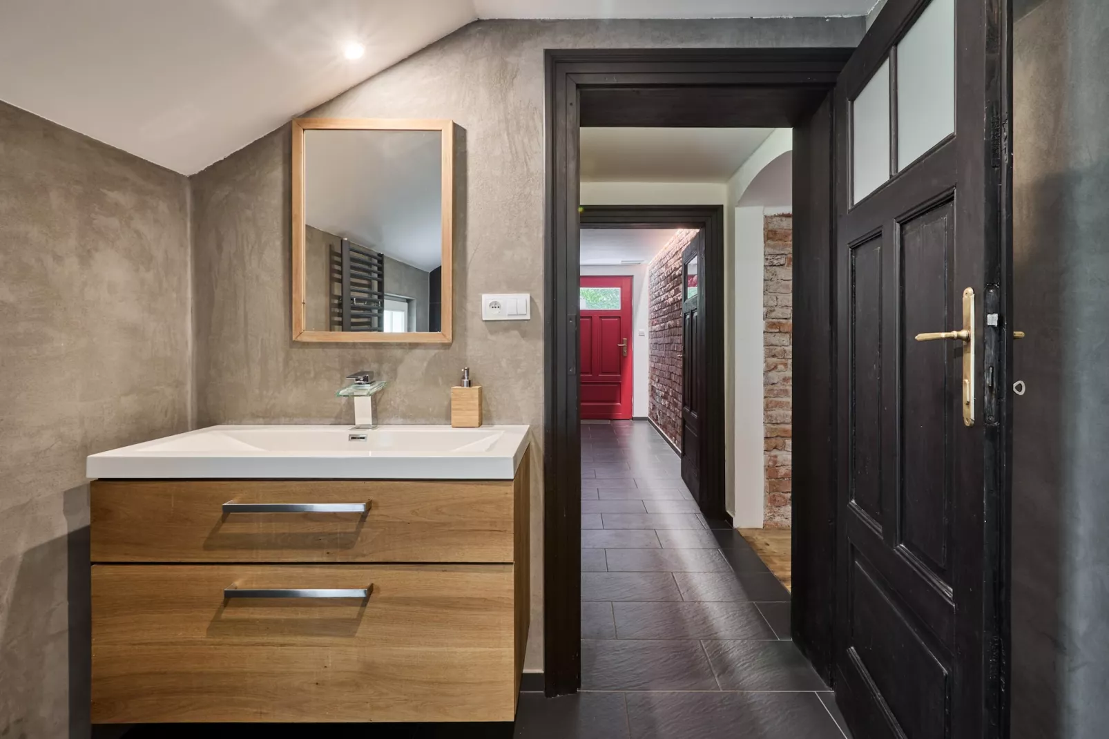 Horni Marsov KHF325-Badezimmer