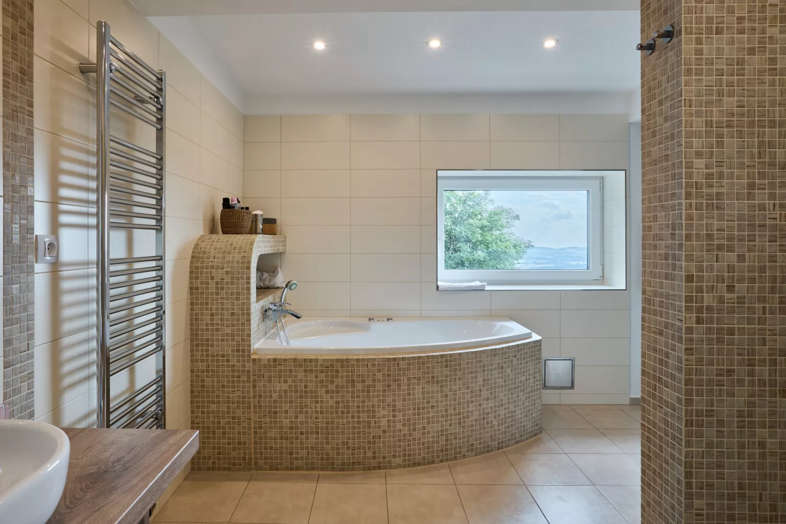Benecko LBZ170-Bathroom