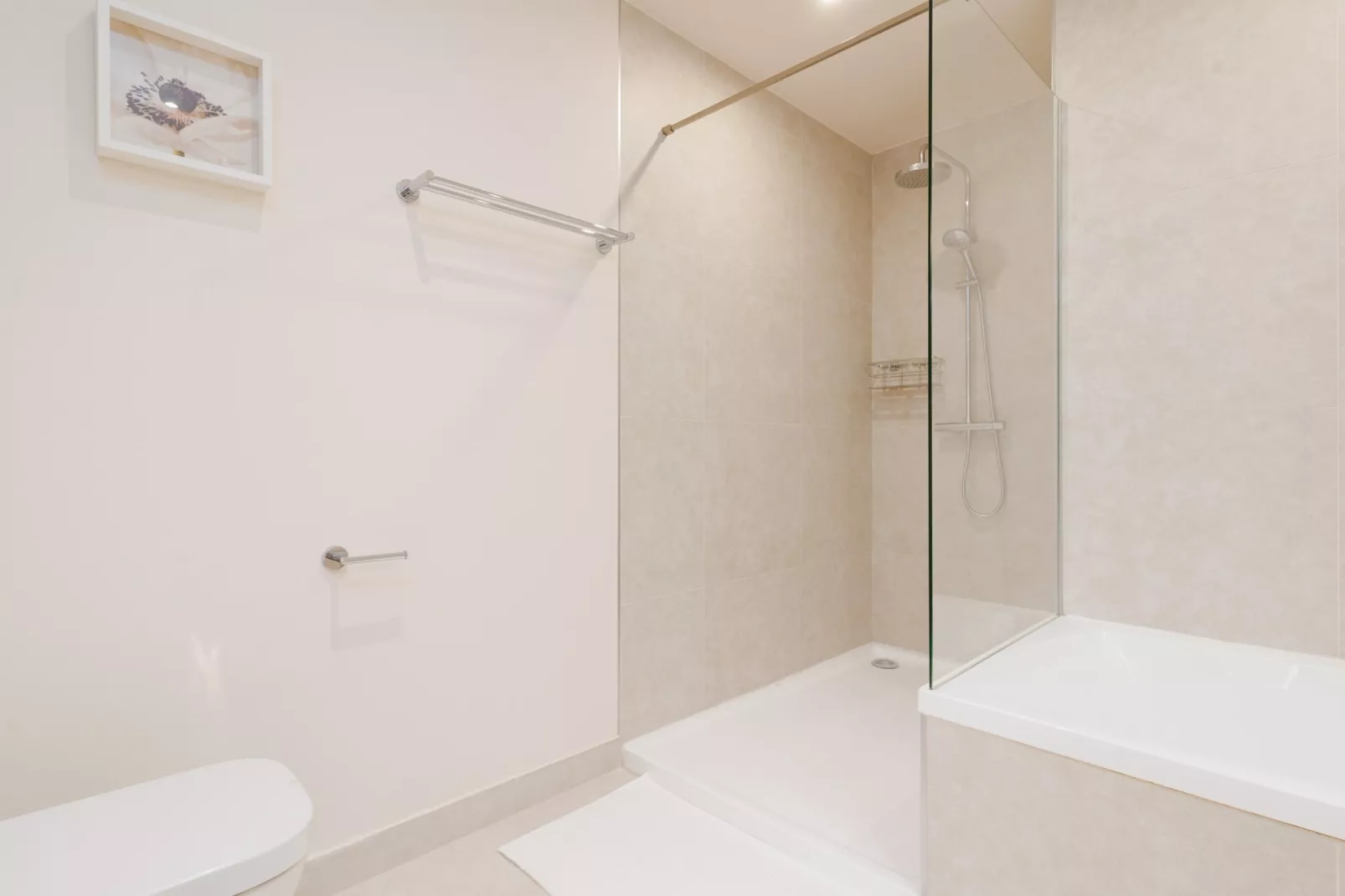 Jardinana - apartment with two bedrooms close to b-Bathroom