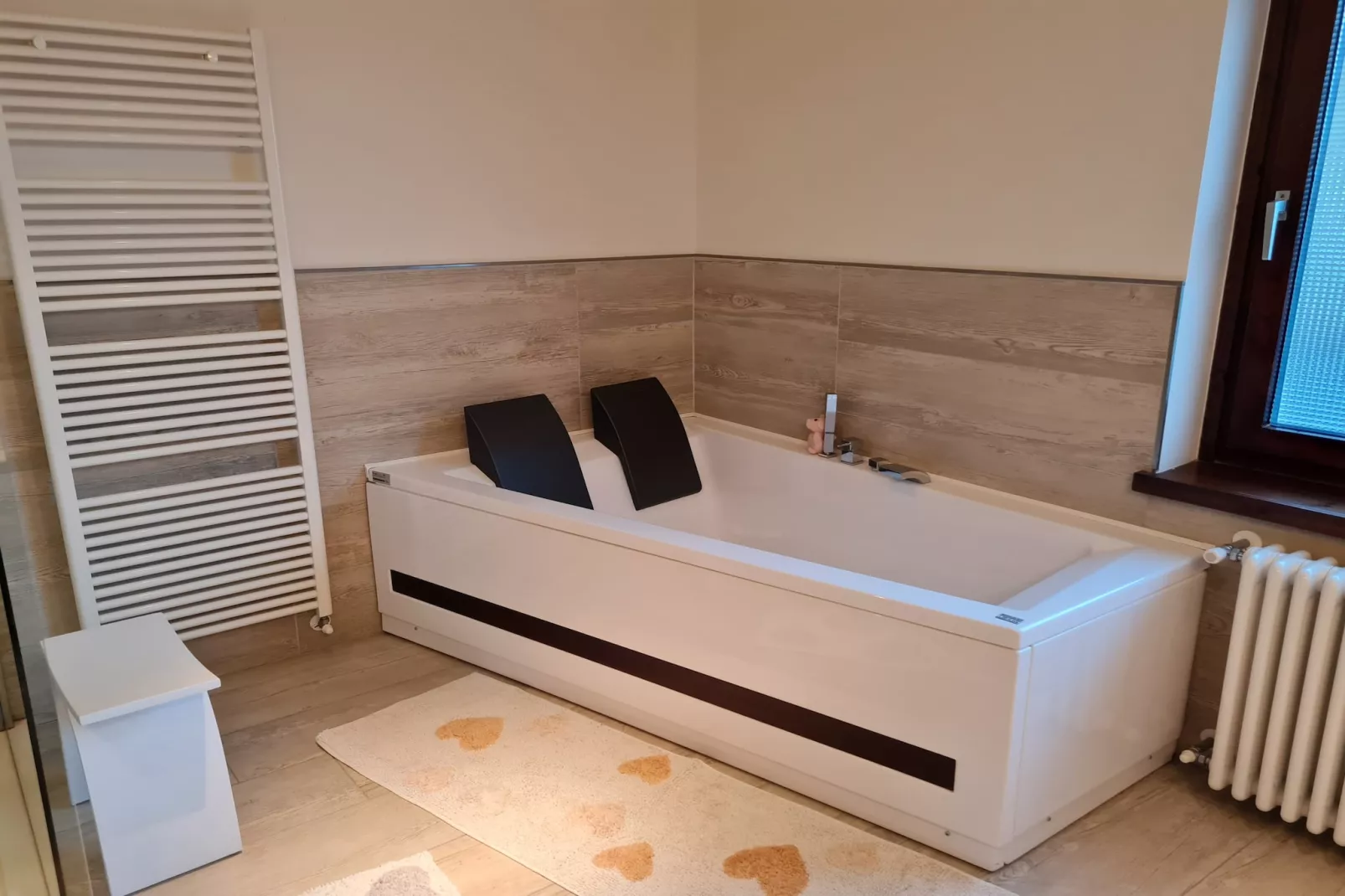 Haus Amadeus-Bathroom