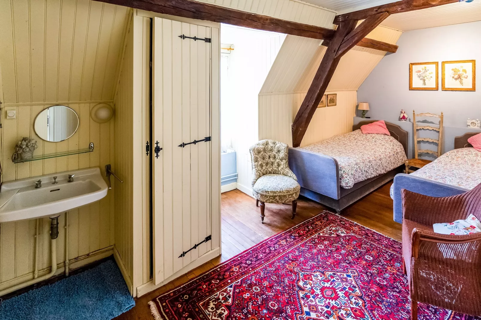 LE VIEUX CHATEAU-Schlafzimmer