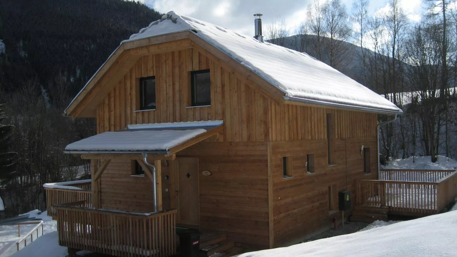 Sjenharieja-Exterior winter
