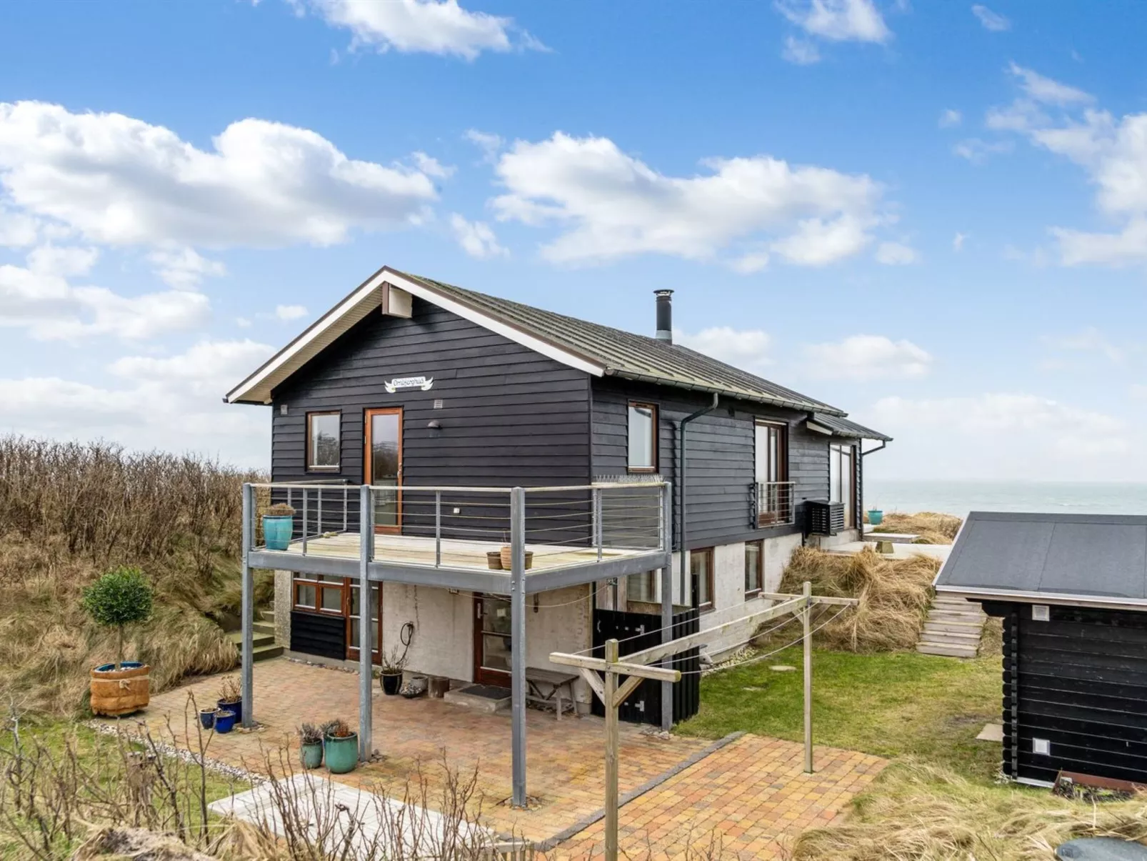 "Bjerund" - 300m from the sea-Draußen