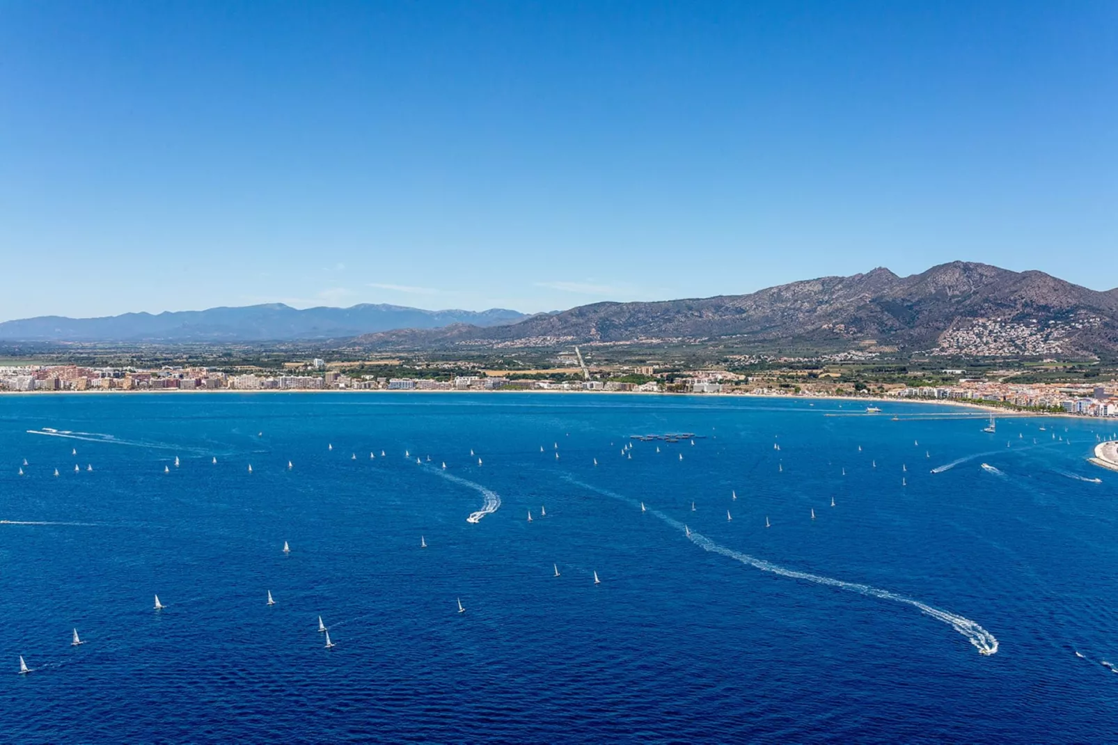 PORT PETIT 10 + Amarre de 3X7 - Immo B-Gebiete Sommer 5 km