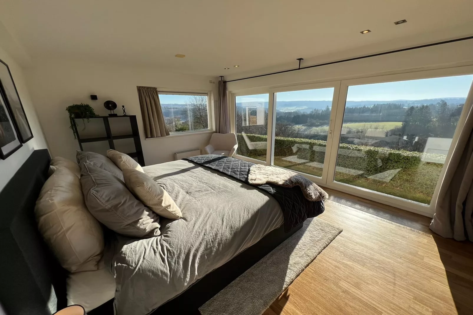 Schöne freistehende Villa mit Sauna in Érezée-Schlafzimmer