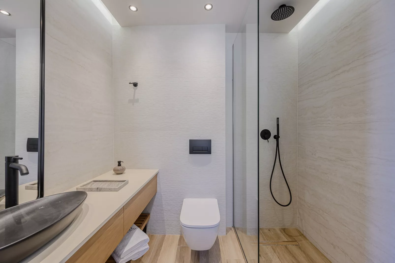 Nysa Luxury villa 1-Bathroom