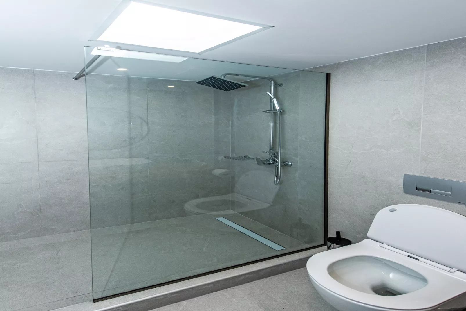 Memoria-Bathroom