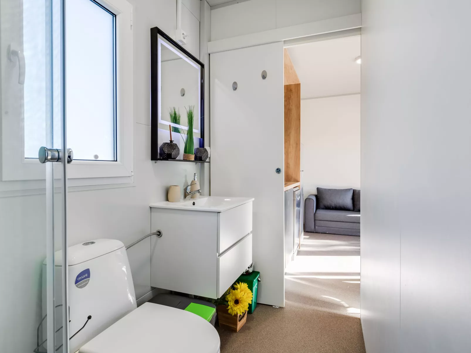Delux Eco-Dedans