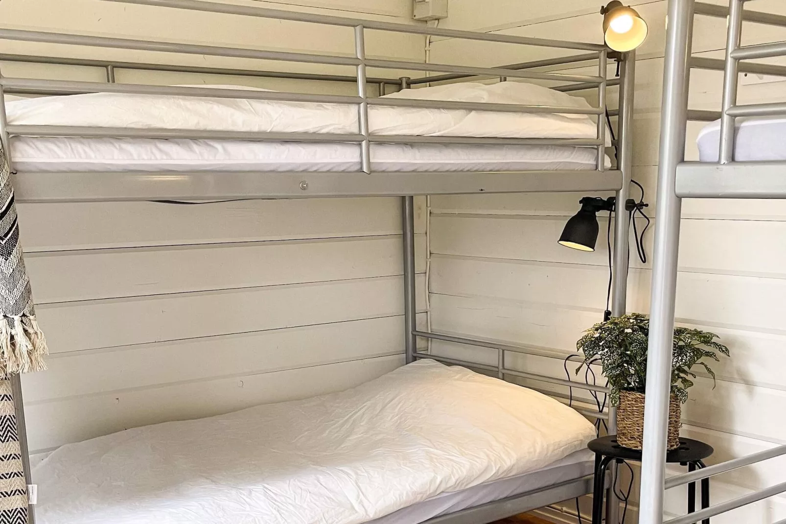 Premium-Indoor