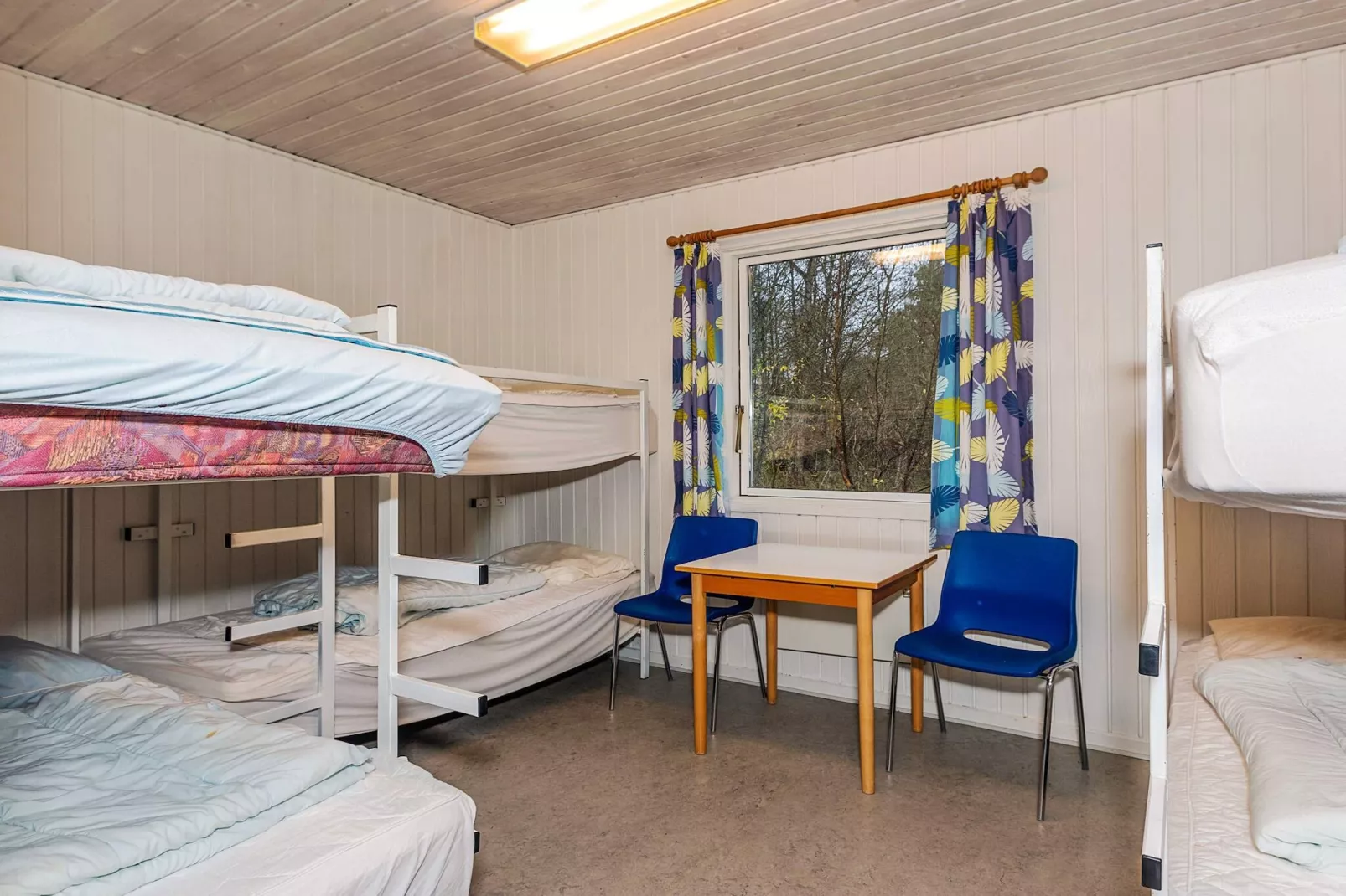 Delt værelse til 6 personer-Indoor