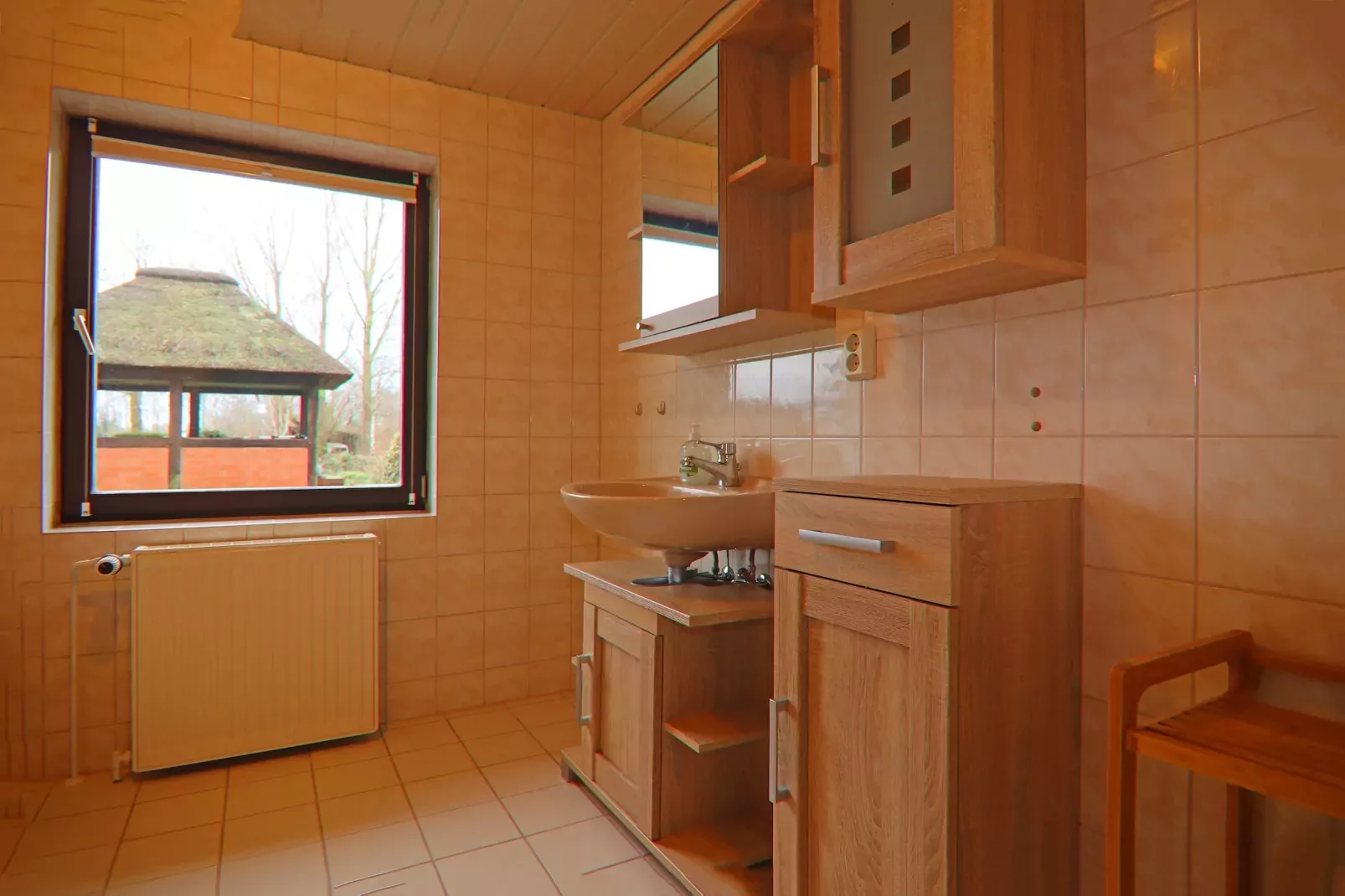 Ferien unterm Reetdach-Bathroom