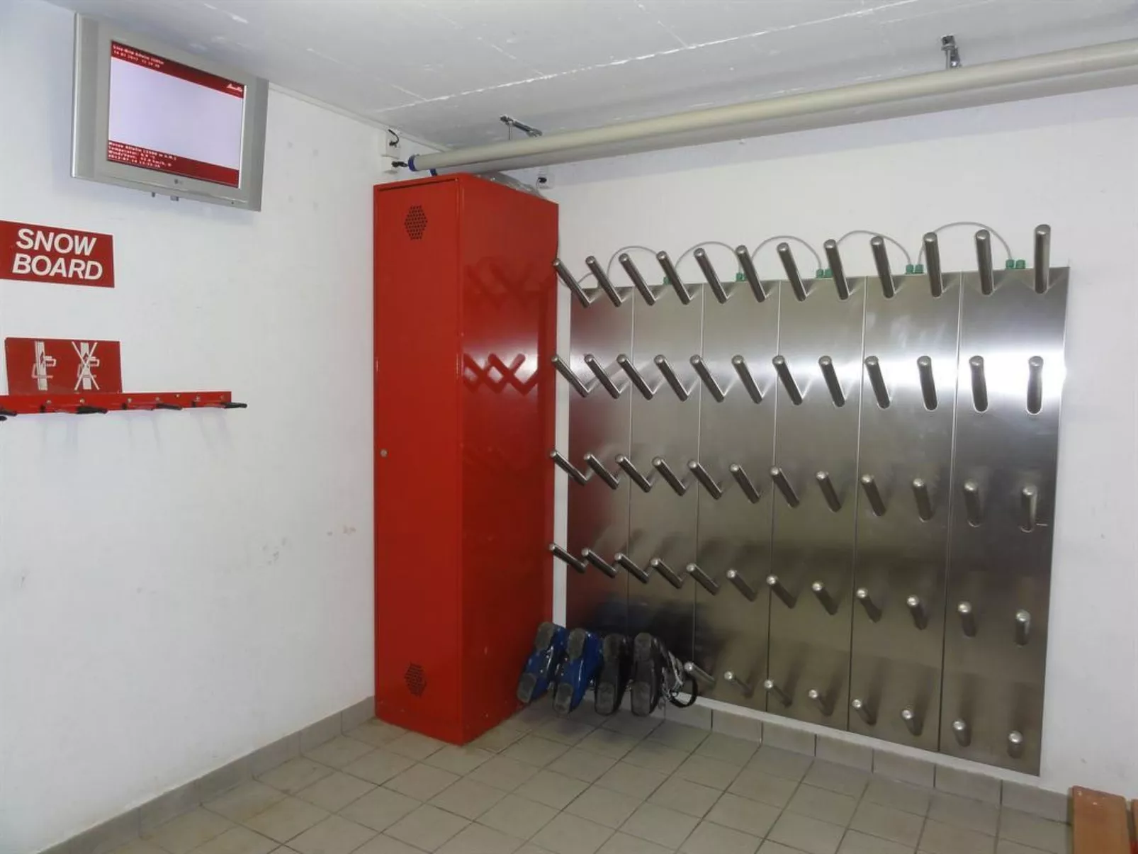 Helvetia Apartments-Inside