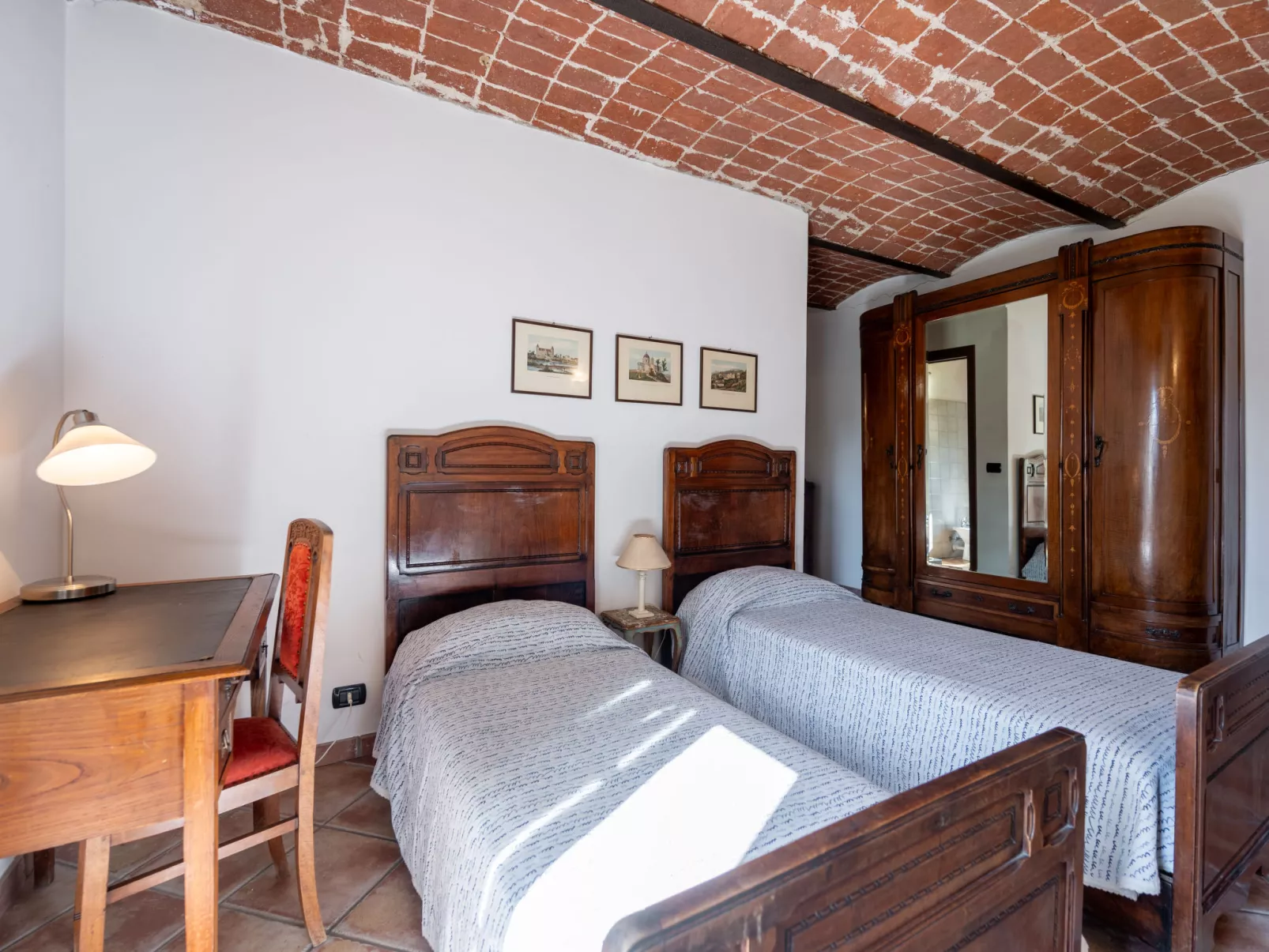 Relais San Desiderio-Drinnen