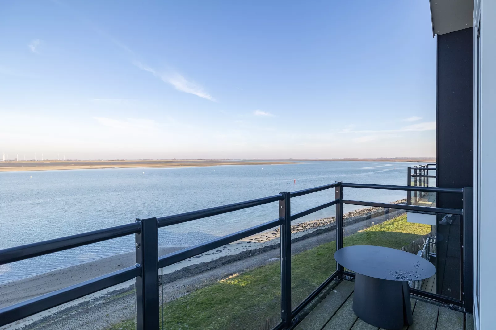 Appartement Vista Maris 'Haus am See' - Havenweg 8-30  Sint-Annaland-View summer