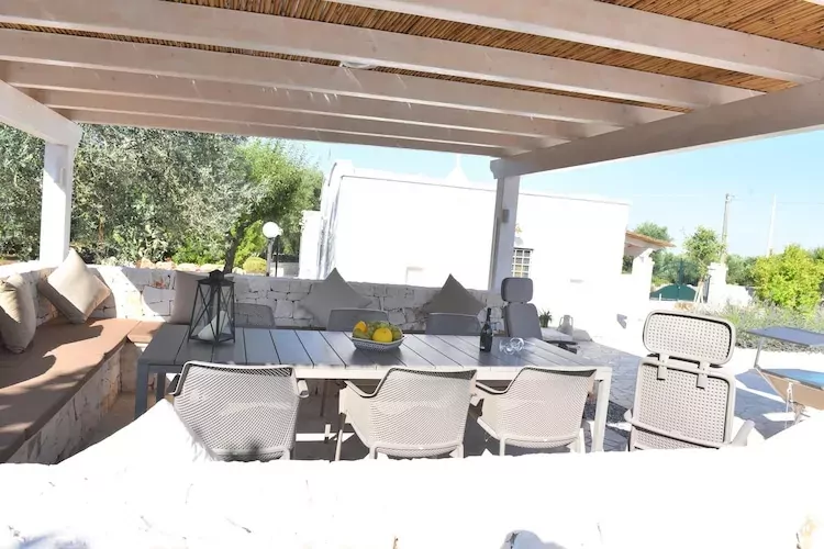 Villa Trulli dell'amore mit beheiztem Pool in Ostuni-Terrace balcony