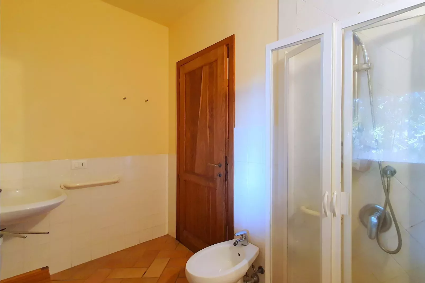 APP 2-Bathroom