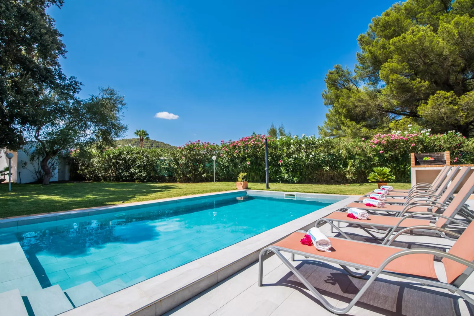 Casa Encinar-Gebiete Sommer 1 km