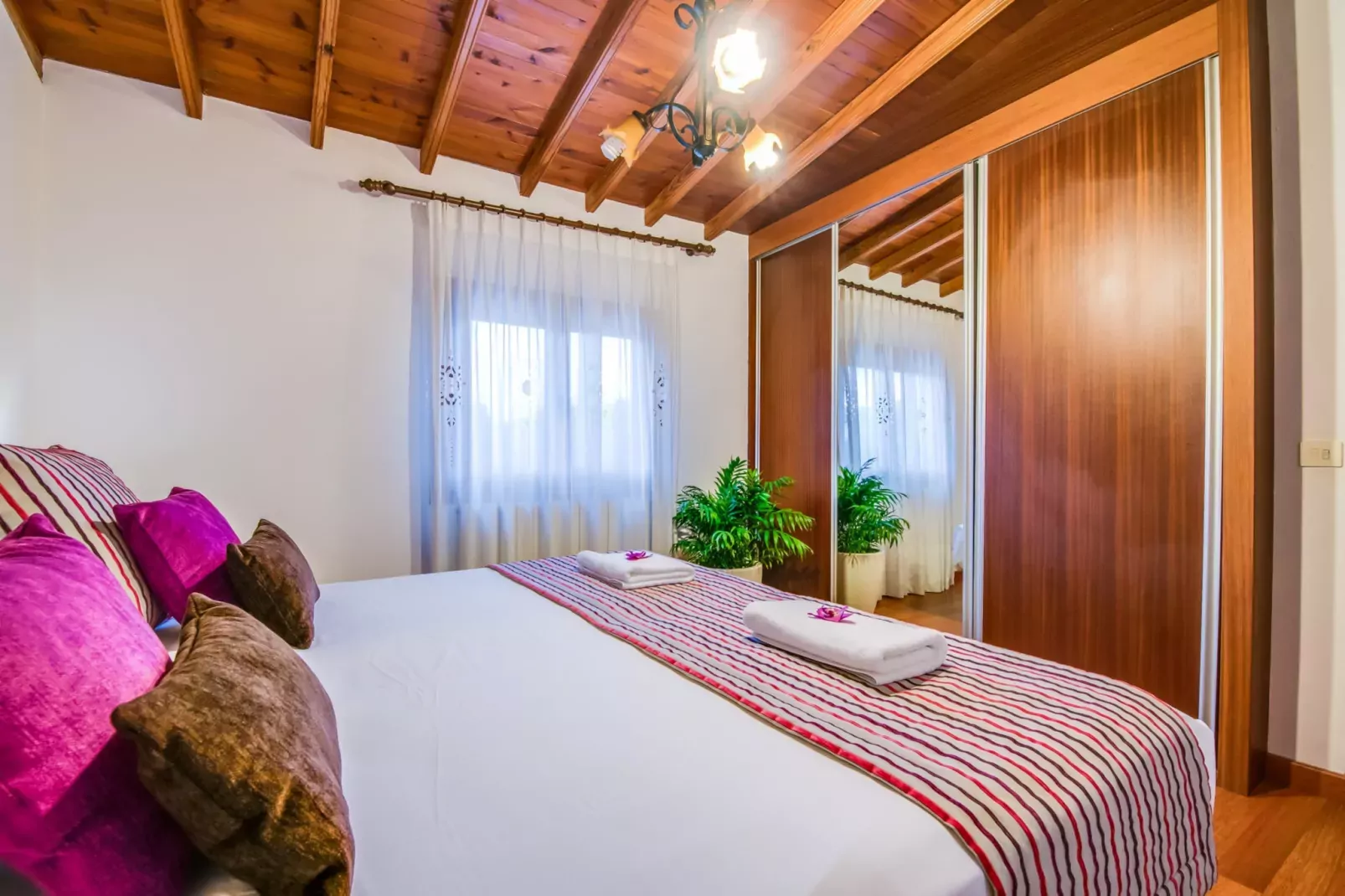 Can Tomeu-Bedroom