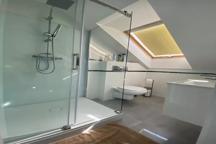 Komfortowy apartament dla 6 osób Międzywodzie-Bathroom
