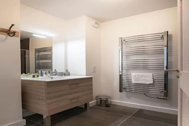 Le Hameau de barthelemy-A46P-Salle de bain