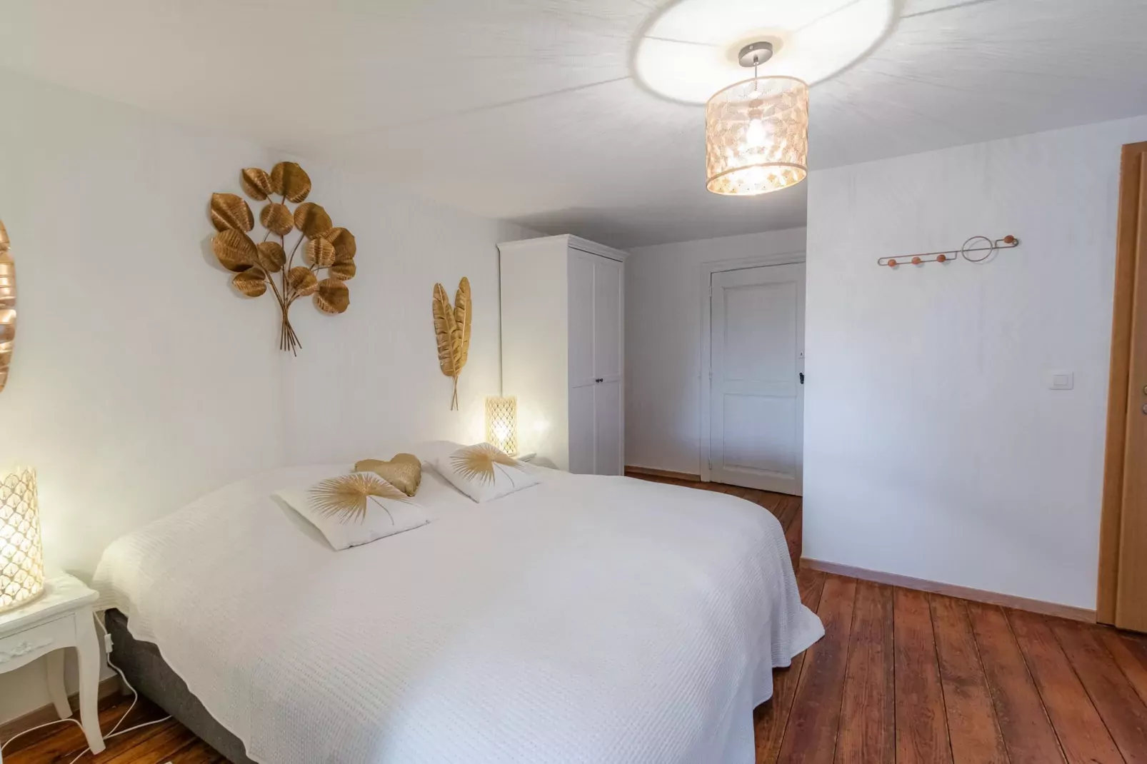 Petite Cour-Bedroom