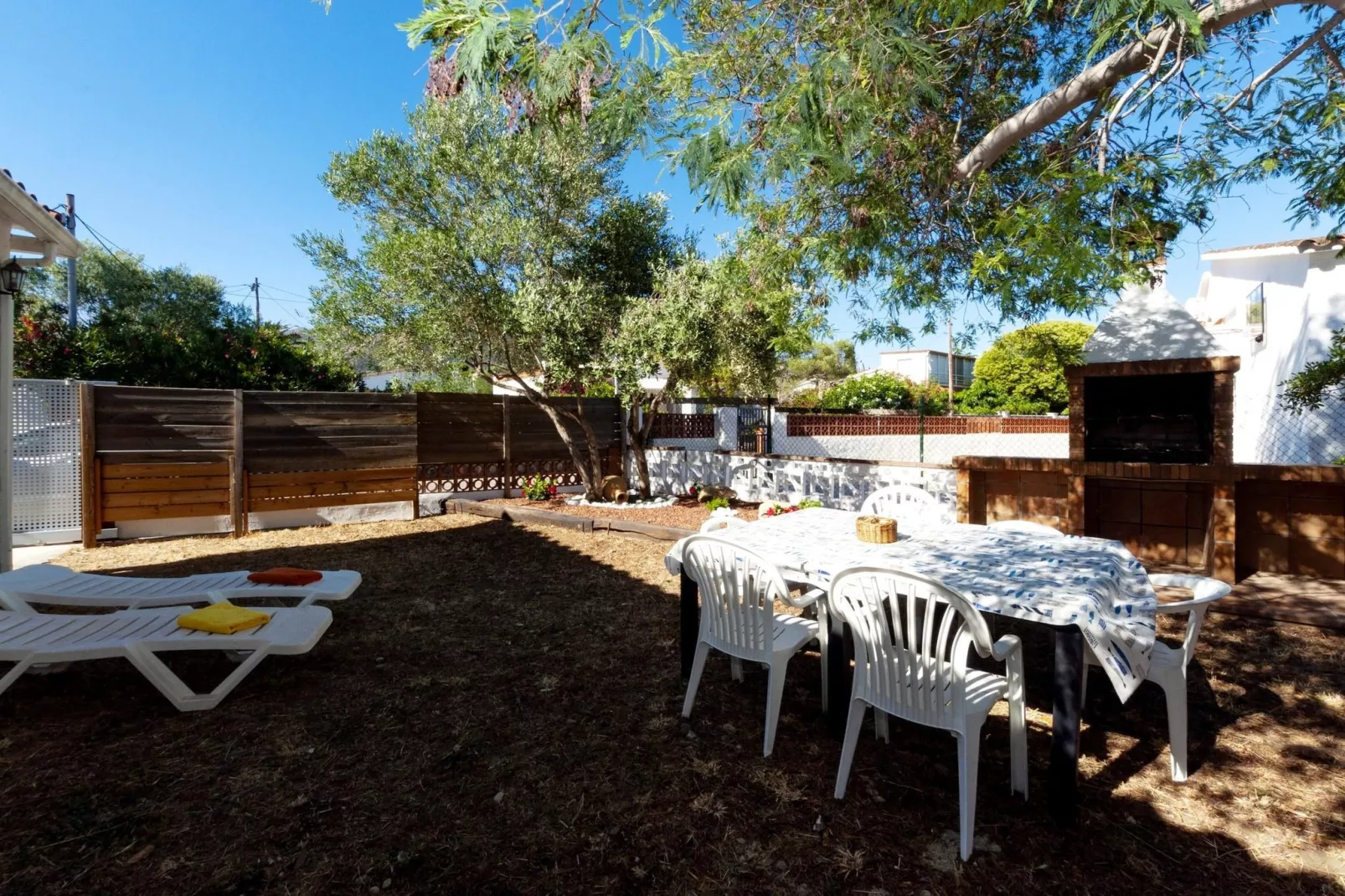 1215 BAIX CAMP casa con jardin-View summer