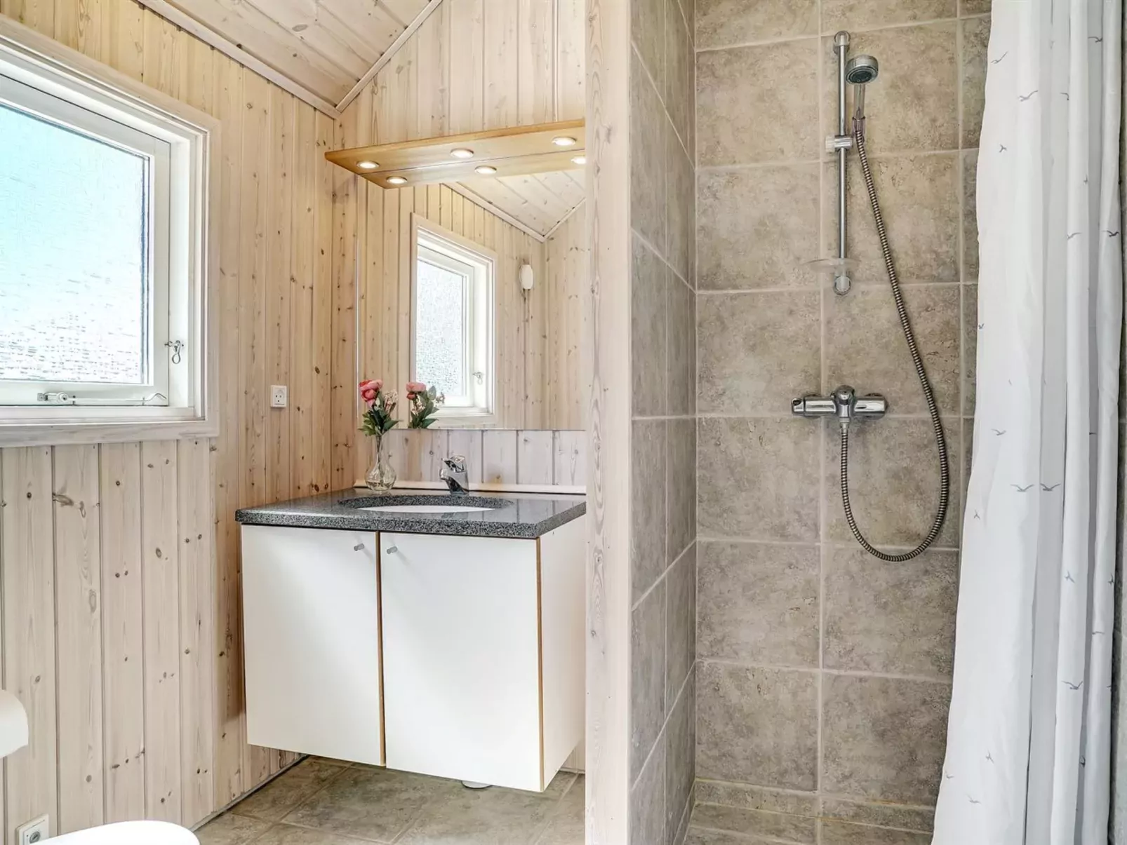 "Tilje" - 80m from the sea-Inside