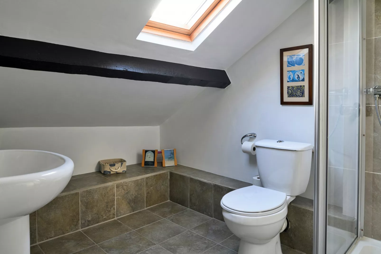 Awelon-Bathroom